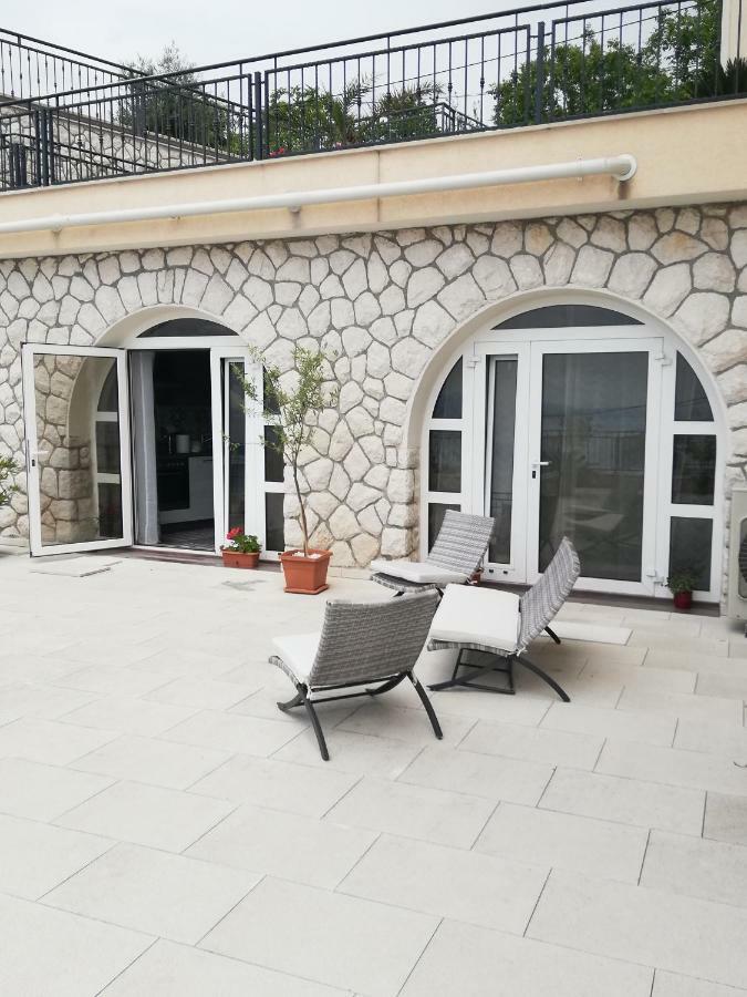 Studio Apartment "Brigita",Parking With Gate Рийека Екстериор снимка